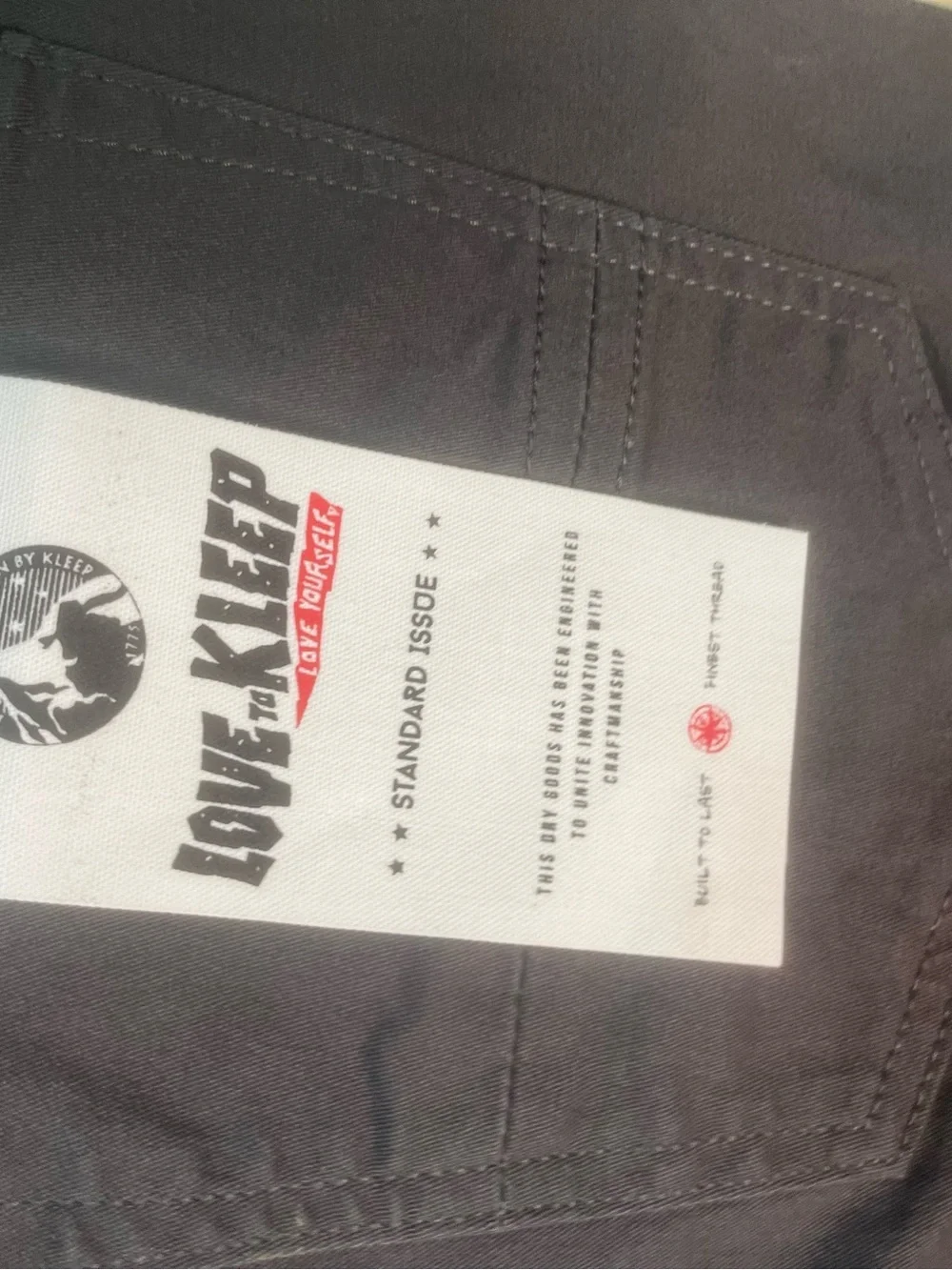 Sz 34 cargo pockets stacked casual pants